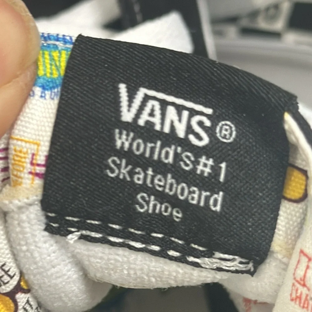 Van skateboard high top sneakers size 6.5 men 8 women black white old sckol